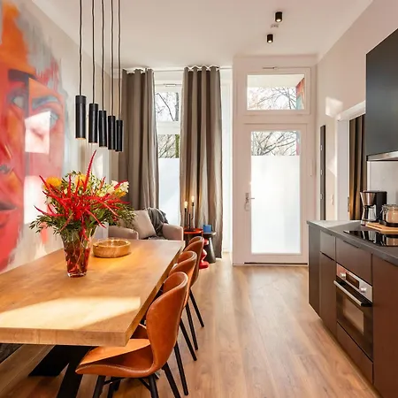 Trendy At Ostkreuz * Berlino